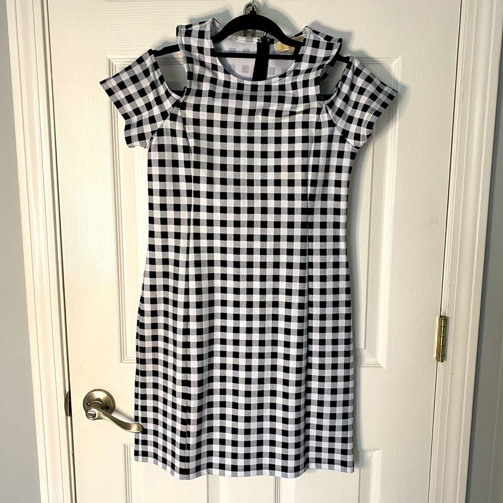 🩷🩷🩷 NWOT Michael Kors Cold Shoulder Sheathe Dress